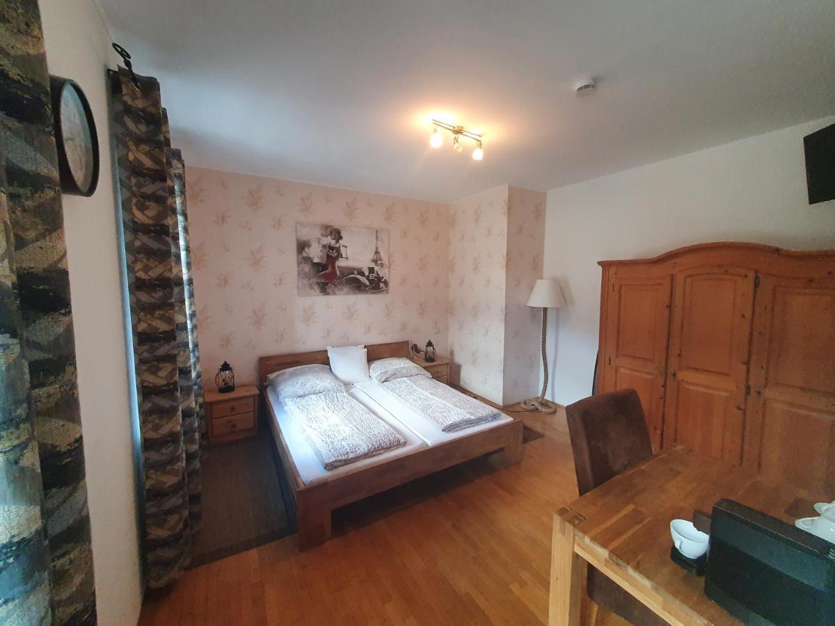 Gasthof Alte Post Oberhausen-Rheinhausen Eksteriør billede